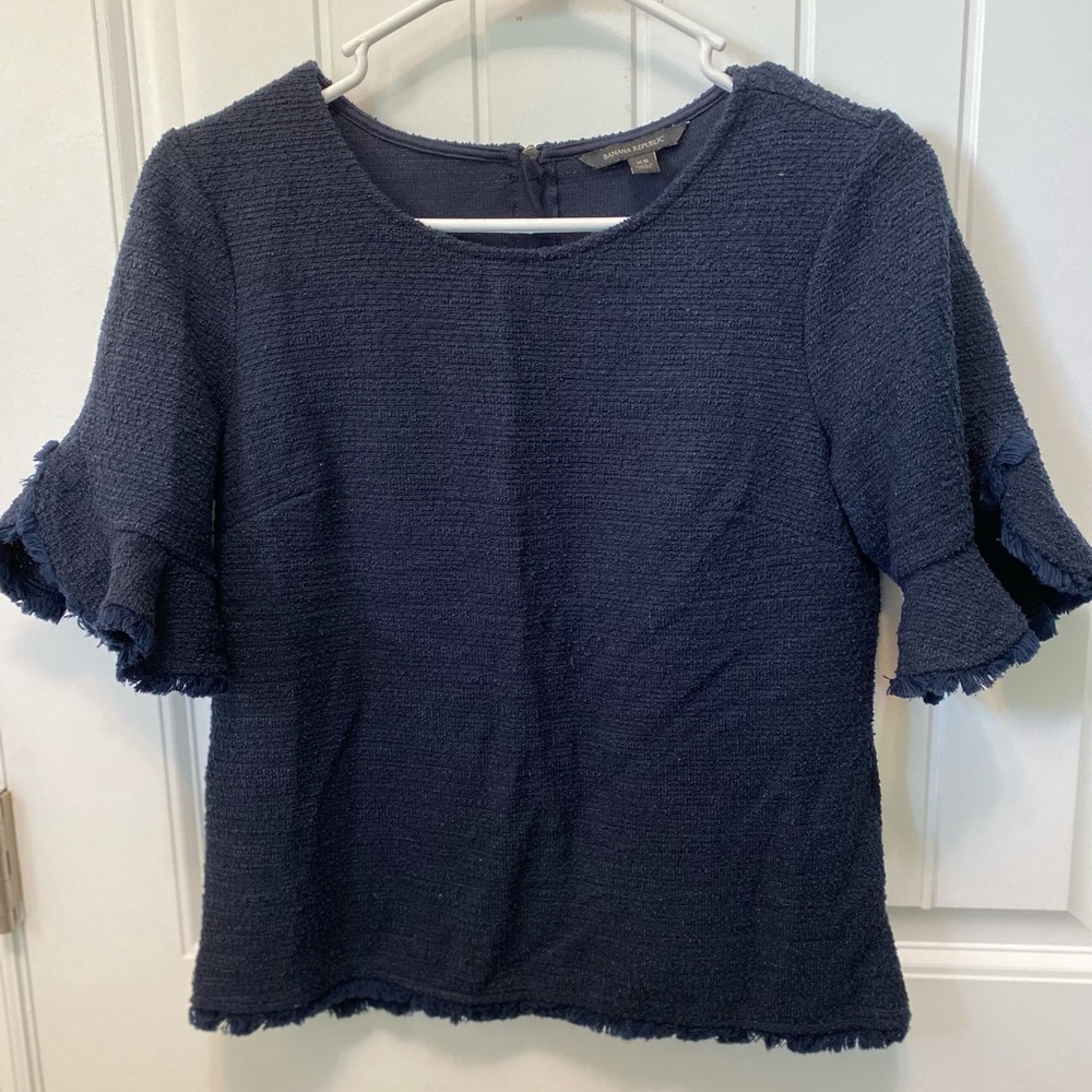 Banana Republic Navy Boucle Ruffle Top. Size XS. Back zipper closure.